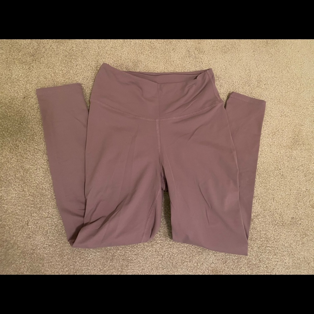 ✨ASTORIA LUXE SCRUNCH LEGGINGS ✨ - Picture 4 of 6